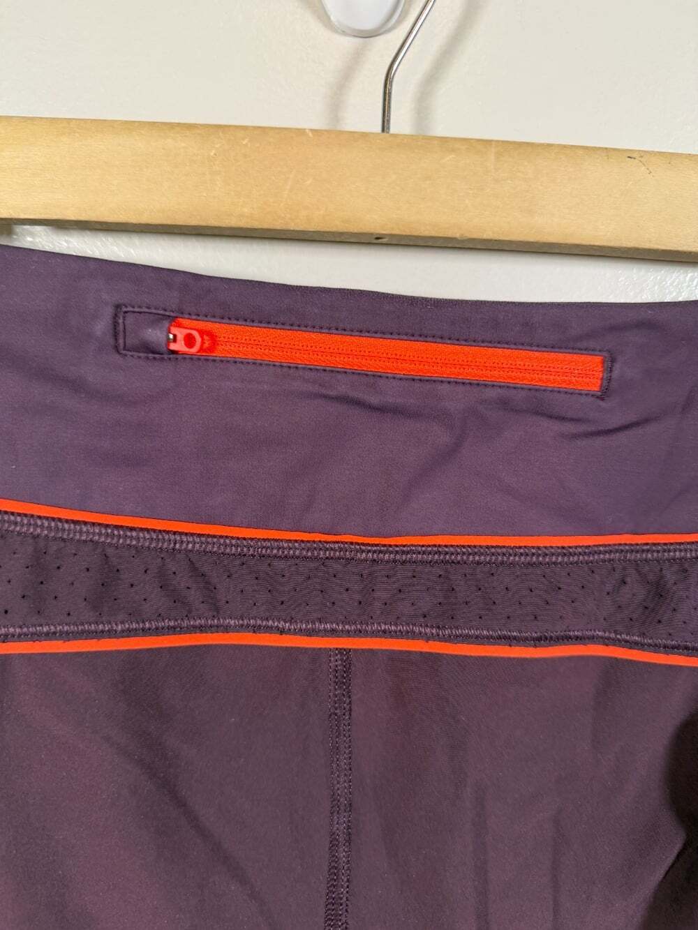 Athleta Run With it Short Size XS Purple Running Athletic Workout Gym Travel - Picture 6 of 11